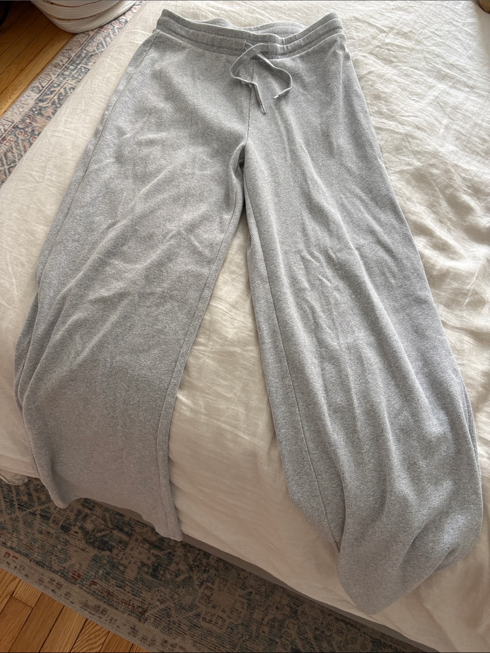 Aritzia like NEW Light Gray Wide-Leg Lounge Pants - size M